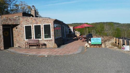 13 Hills Bed & Breakfast - image 5