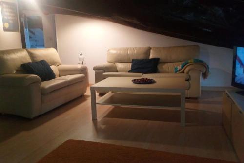  apartamento a 15min de BILBAO, 5minBEC, Pension in Barakaldo