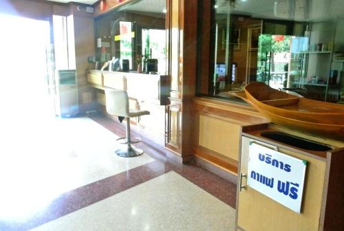 ล็อบบี้, โรส การ์เดน โฮเต็ล (Rose Garden Hotel) in หันตรา