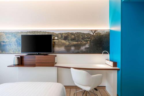 Comfort Hotel Frankfurt Airport West - image 3