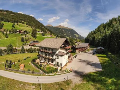 Hotel Garni Grünmoos in St. Jakob in Defereggen, Österreich