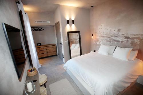 Casa Nostra Luxury Suites - image 7