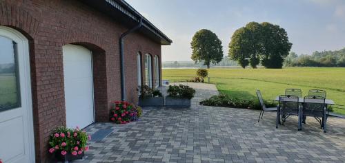 設施, Deichkrone-Rees in 雷斯