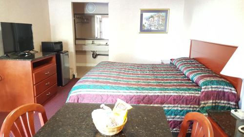 Atrium Inn & Suites