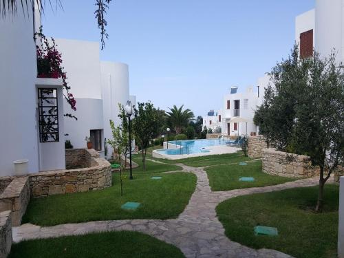  Splendid Holiday Home in Crete with Swimming Pool in Ayía Paraskeví