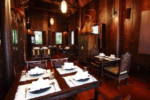 Étterem, Rose Hotel in Silom