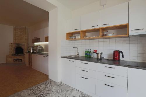 Kitchen, Vardeni Guesthouse in Hrazdan