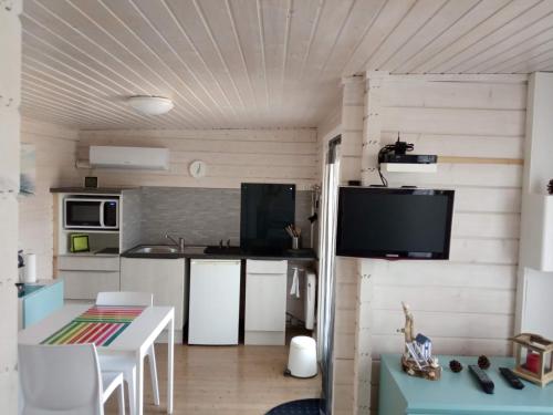 AGREABLE PETIT CHALET - Espiet