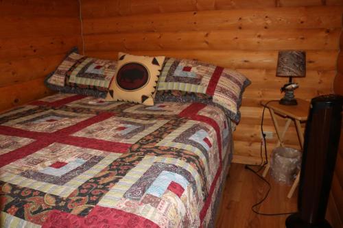 Wapiti Mountain Cabins - image 5