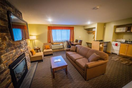 Alpine Inn & Suites