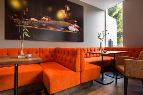 Amsterdam Canal Hotel - image 9