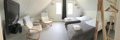La petite maison du jardin gîte à louer Saint-Sulpice