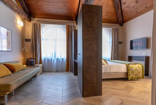 NEMAN Maison Experience I Pantheon