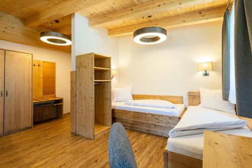 Hotel Garni Romantik - image 4