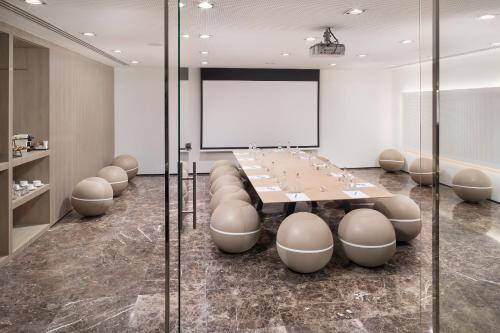 Melia Sevilla - image 9