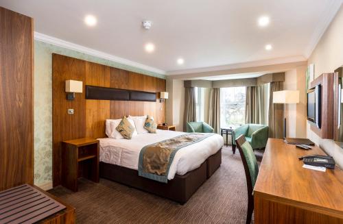 Ramada by Wyndham Cheltenham in Cheltenham