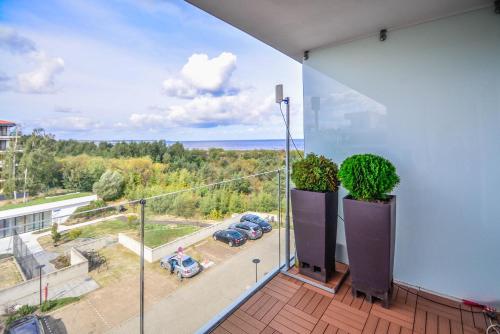 Apartment with Partial Sea View image 3