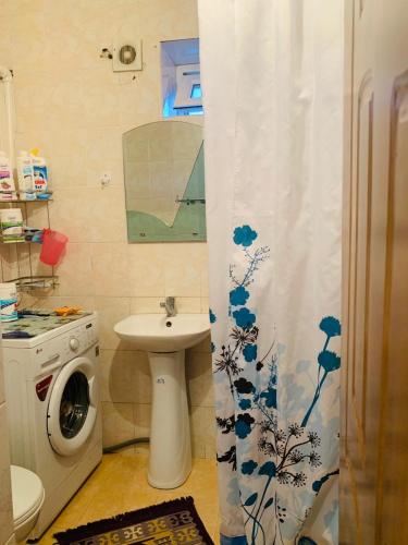 Bathroom, Guest House Aiym in Bokonbayevo