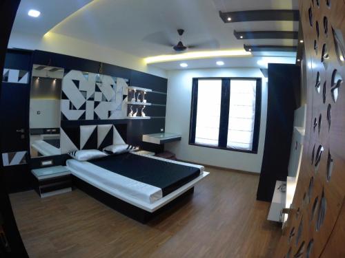 The Grand Luxurious With Biggest Pool By Lifeline Villas