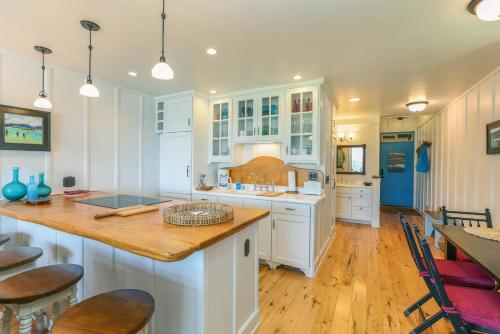 Kapaa Shore Resort #327 Oceanfront - image 10