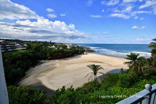 Surrounding environment, Laguna la Crete 74 & 90 in Margate North Beach