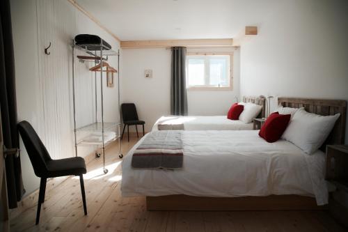 Top 12 La Haute Gaspesie Vacation Rentals Apartments Hotels