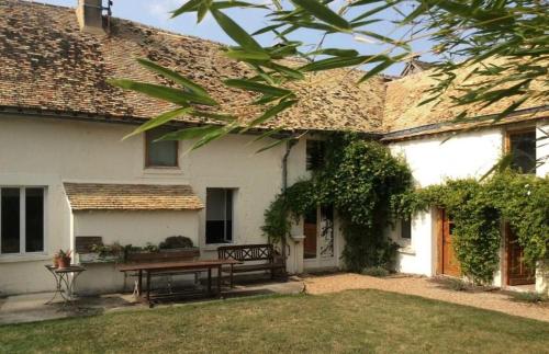 Lilac cottage 1