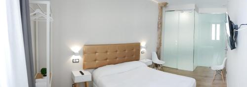 ART BURGOS - image 3