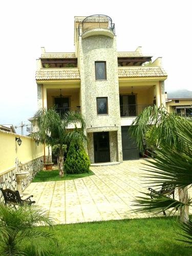  Paradise, Ferienwohnung in Palermo