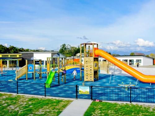 Hokitika's Kiwi Holiday Park and Motels in حوكتيكا