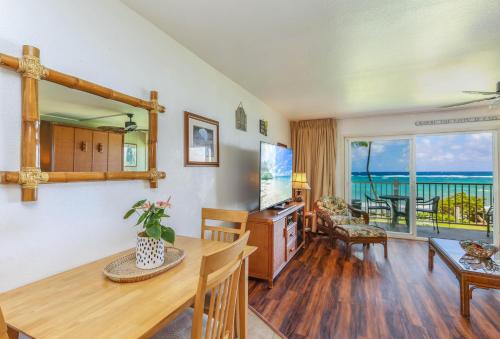 Kapaa Shore Resort #202 - image 9