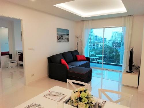 Luxurious 1 BR One Tower Pratumnak Pattaya SeaView Luxurious 1 BR One Tower Pratumnak Pattaya SeaView