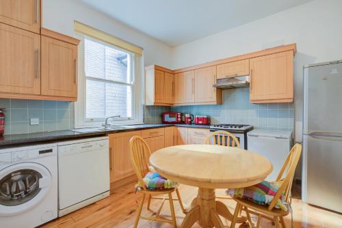 Chester Hotel - image 5