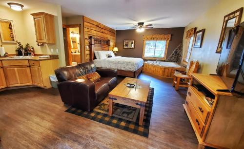 The Inn on Fall River & Fall River Cabins