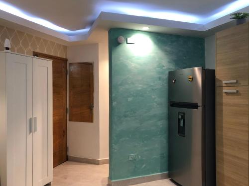 Studio Apartment with Sea View image 6
