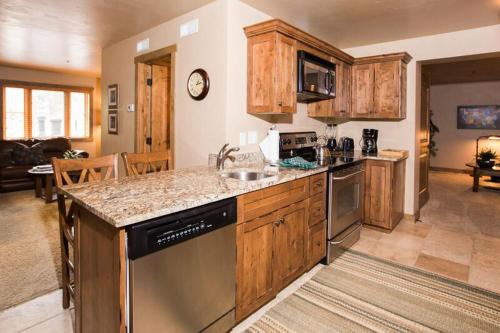 Jupiter Inn by Identity Properties - image 5