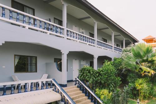 Fantasy Hill Bungalow – Karon Beach, WY