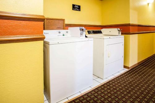 Super 8 by Wyndham Crawfordsville in Crawfordsville, USA