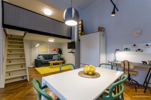  Super city center apartment, Pension in Budapest