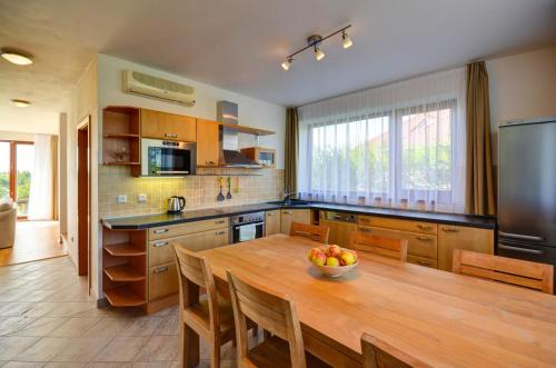 Konyha, Amenity Hotel & Resort Ceska Kanada in Nova Bystrice