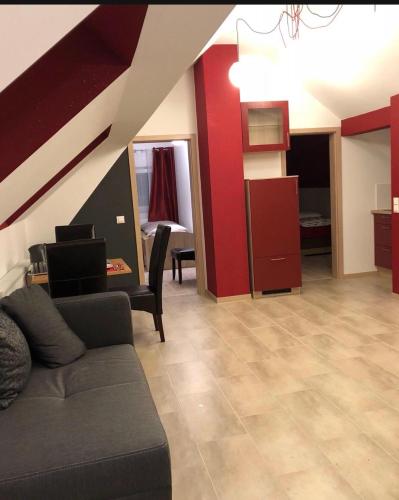 SeMiHoMe - Apartment - Dietingen