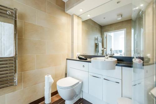 EXCEL LONDON MAJESTIC APARTMENT - main image
