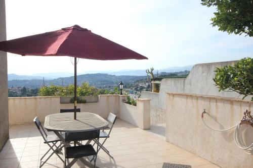 Appartement dans une Villa à Mougins - Location saisonnière - Mougins