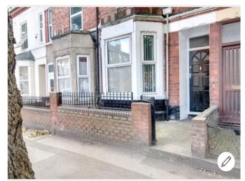 入口, Your Nottingham Vacation, Business Apart, Parking in 拉德福德