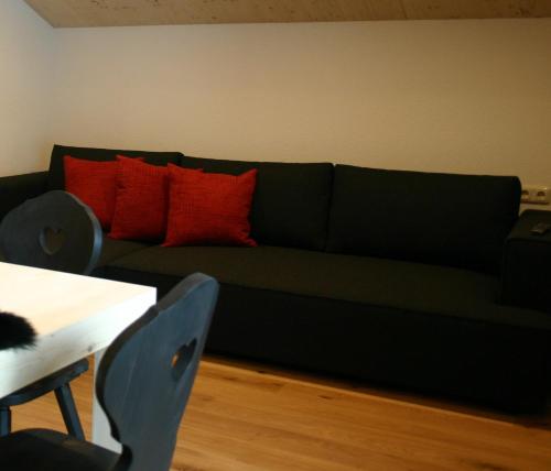 MO Chalet - image 3