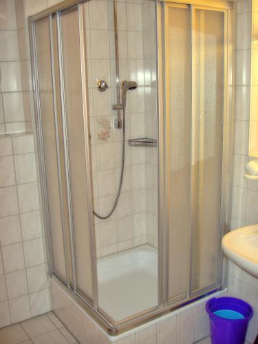 Studio Apartment with South-Facing Balcony image 5