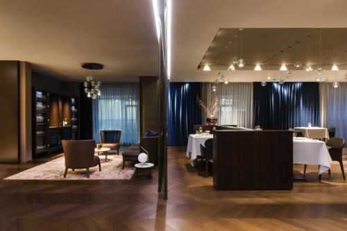 Maritim Hotel Plaza Tirana, Tirana (photo 2)