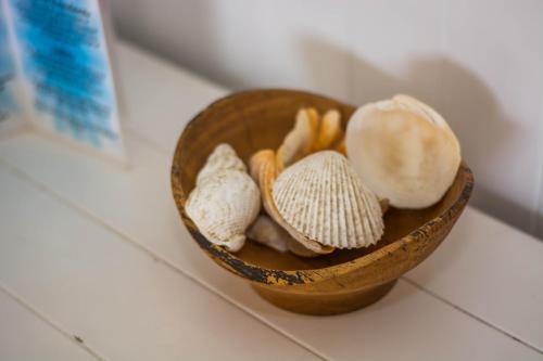 Beachlands Hotel - image 2
