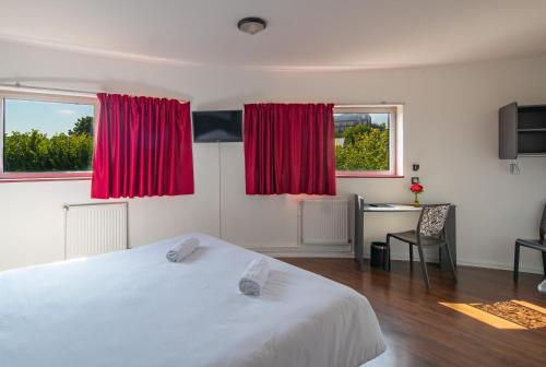 Hotel CIS Paris Kellermann – Paris, TX