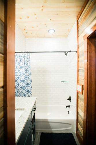 Palmetto Moon Lodge in Stephens Gap, USA